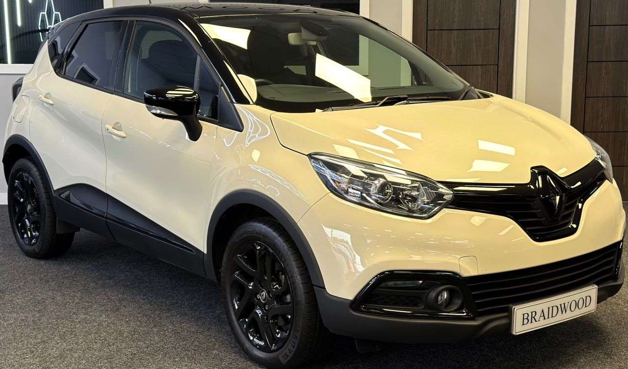 A 2017 RENAULT CAPTUR 1.5 dCi ENERGY Dynamique S Nav SUV 5dr Diesel Manual Euro 6 (s/s) (90 ps) A 2017 RENAULT CAPTUR 1.5 dCi ENERGY Dynamique S Nav SUV 5dr Diesel Manual Euro 6 (s/s) (90 ps)