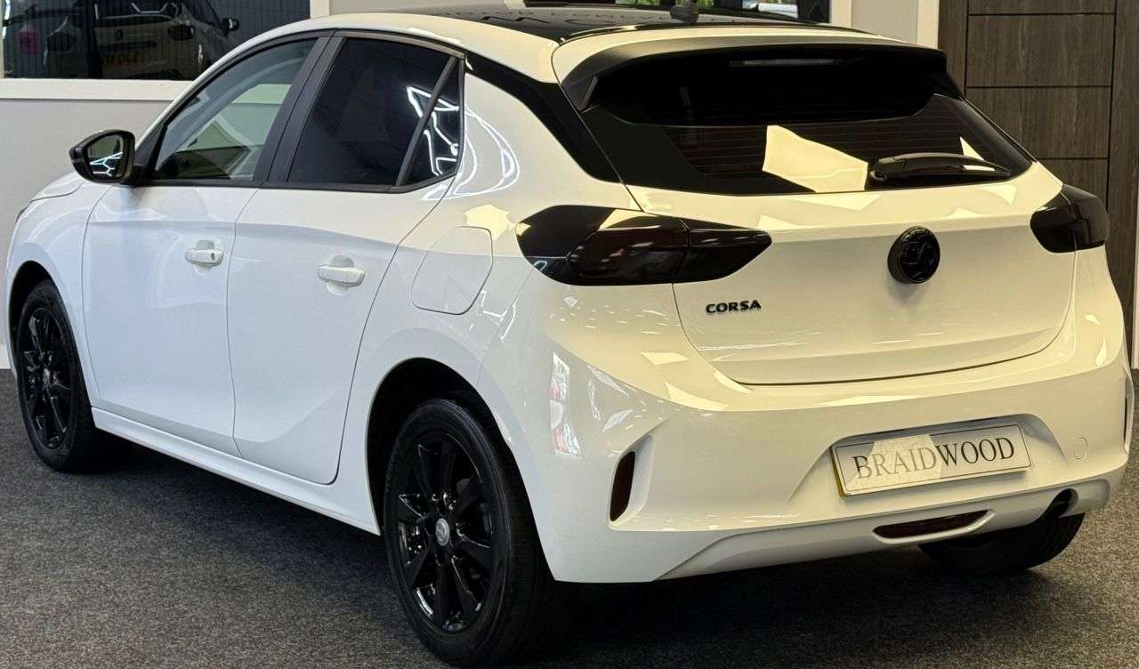 A 2022 VAUXHALL CORSA 1.2 SE Edition Hatchback 5dr Petrol Manual Euro 6 (75 ps) A 2022 VAUXHALL CORSA 1.2 SE Edition Hatchback 5dr Petrol Manual Euro 6 (75 ps)