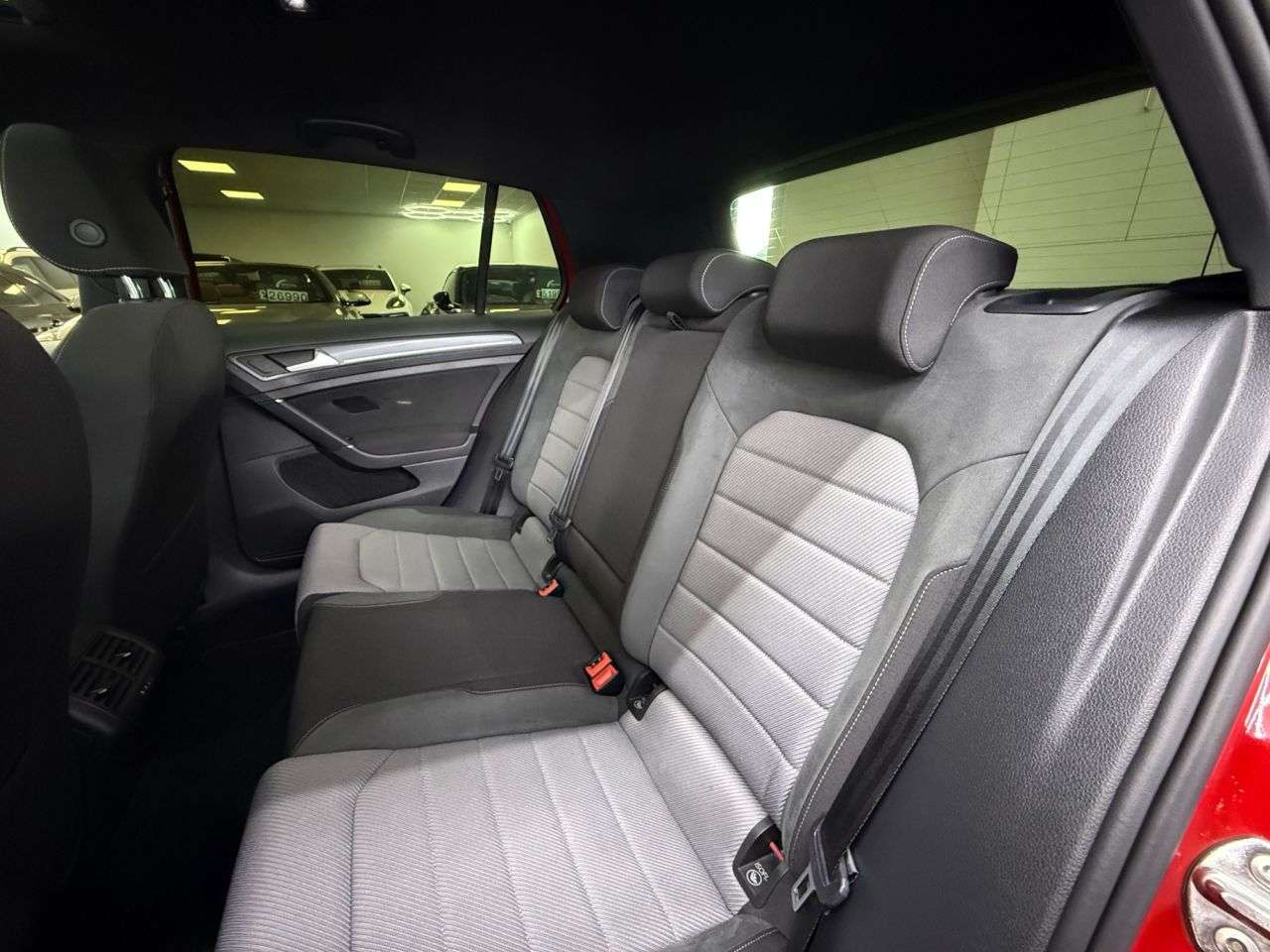 2017 VOLKSWAGEN GOLF 2017 VOLKSWAGEN GOLF