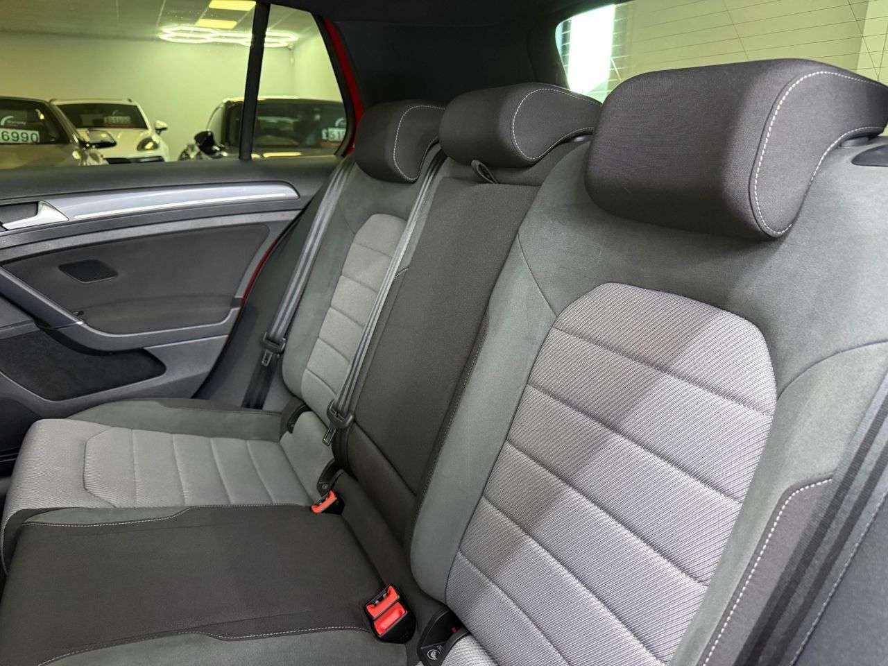2017 VOLKSWAGEN GOLF 2017 VOLKSWAGEN GOLF