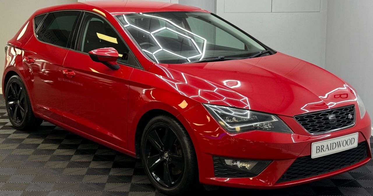 A 2016 SEAT LEON 2.0 TDI FR Hatchback 5dr Diesel Manual Euro 6 (s/s) (184 ps) A 2016 SEAT LEON 2.0 TDI FR Hatchback 5dr Diesel Manual Euro 6 (s/s) (184 ps)