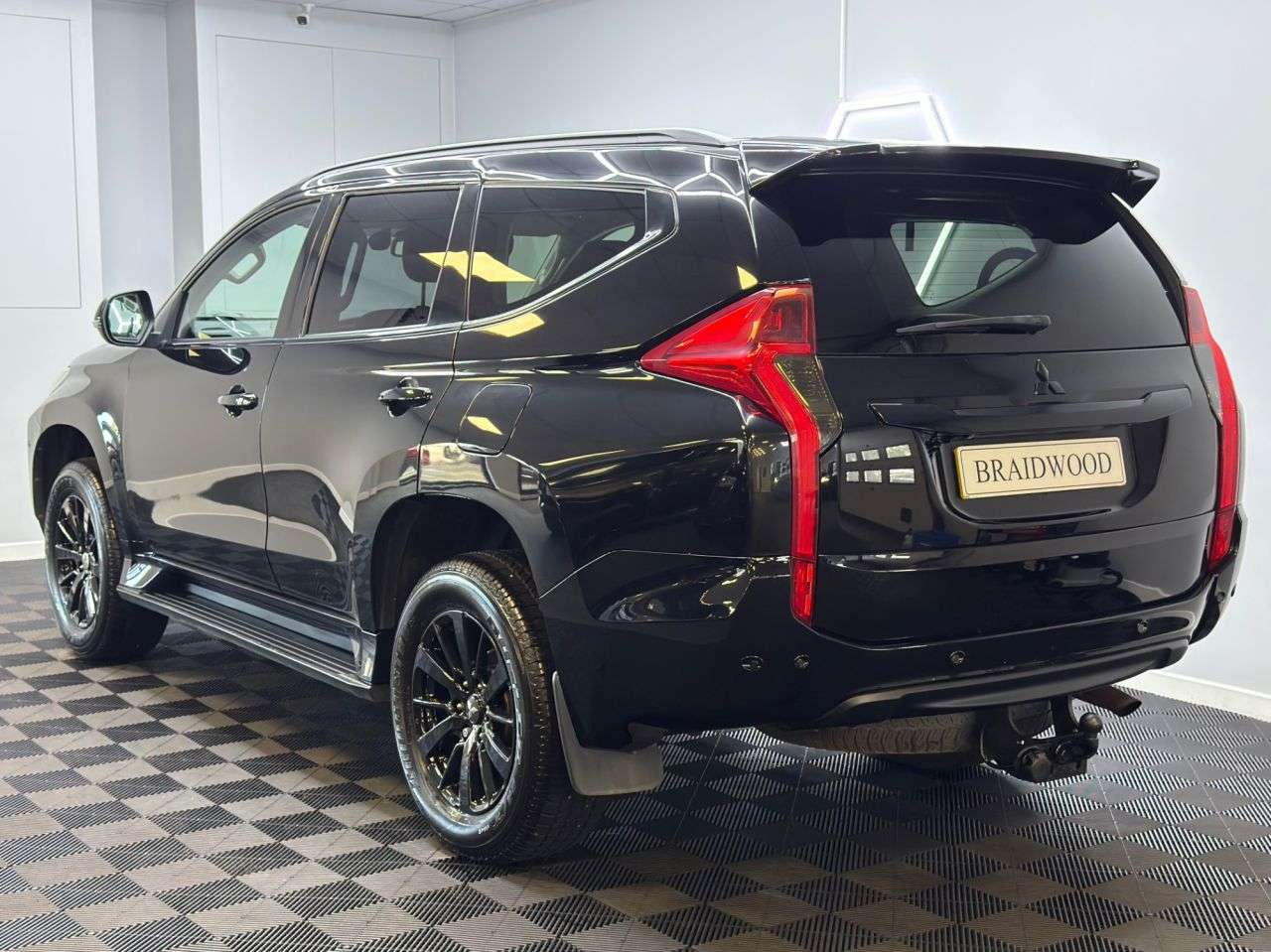 A 2021 MITSUBISHI SHOGUN SPORT 2.4D 4 SUV 5dr Diesel Auto 4WD Euro 6 (181 ps) A 2021 MITSUBISHI SHOGUN SPORT 2.4D 4 SUV 5dr Diesel Auto 4WD Euro 6 (181 ps)