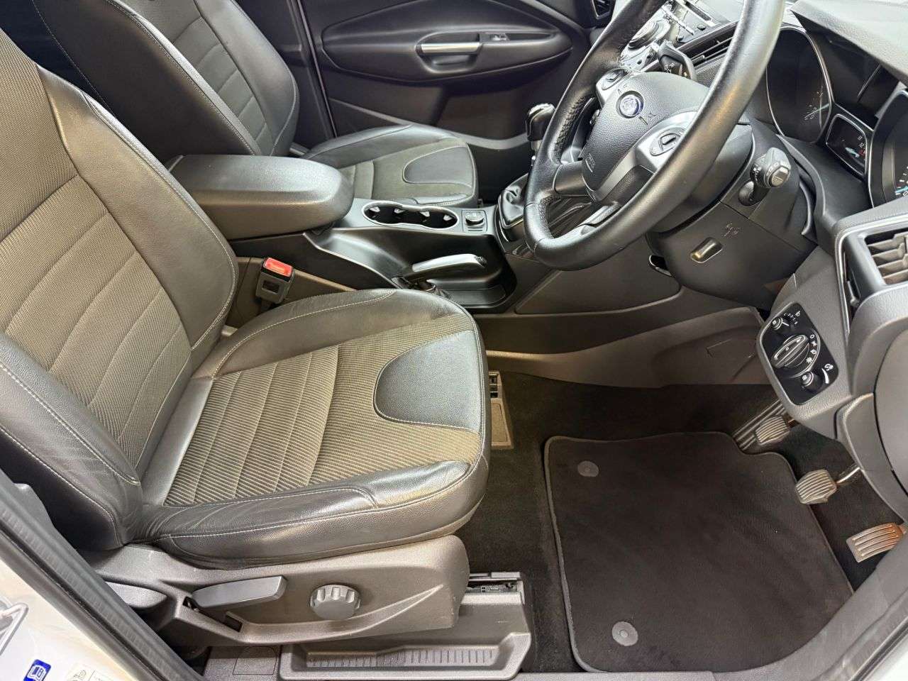 2015 FORD KUGA 2015 FORD KUGA