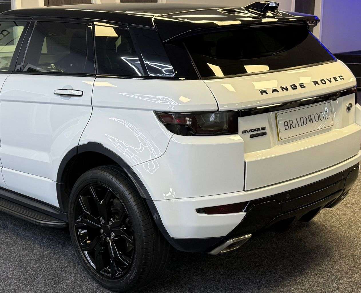 2018 LAND ROVER RANGE ROVER EVOQUE 2018 LAND ROVER RANGE ROVER EVOQUE