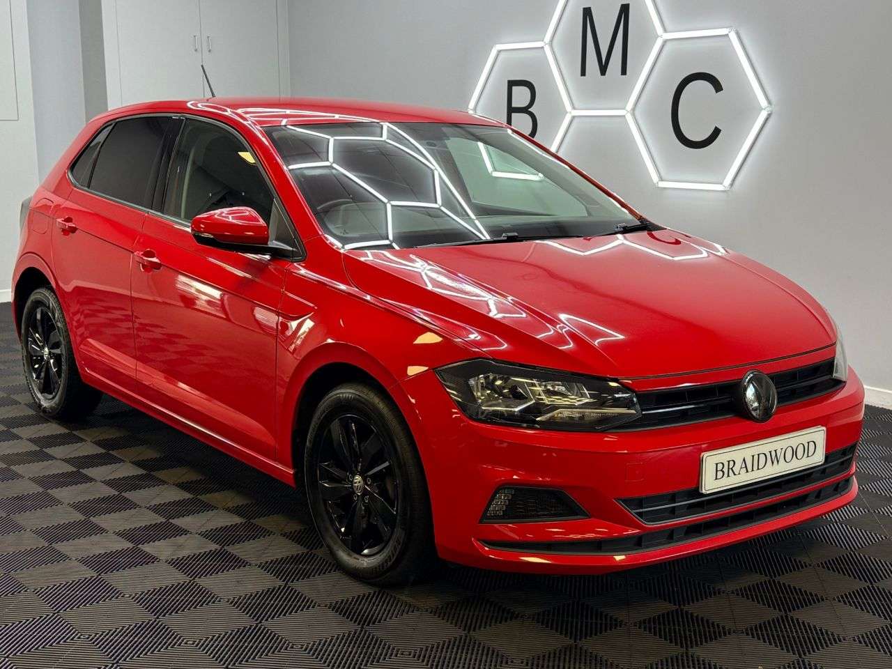 A 2018 VOLKSWAGEN POLO 1.0 SE Hatchback 5dr Petrol Manual Euro 6 (s/s) (65 ps) A 2018 VOLKSWAGEN POLO 1.0 SE Hatchback 5dr Petrol Manual Euro 6 (s/s) (65 ps)