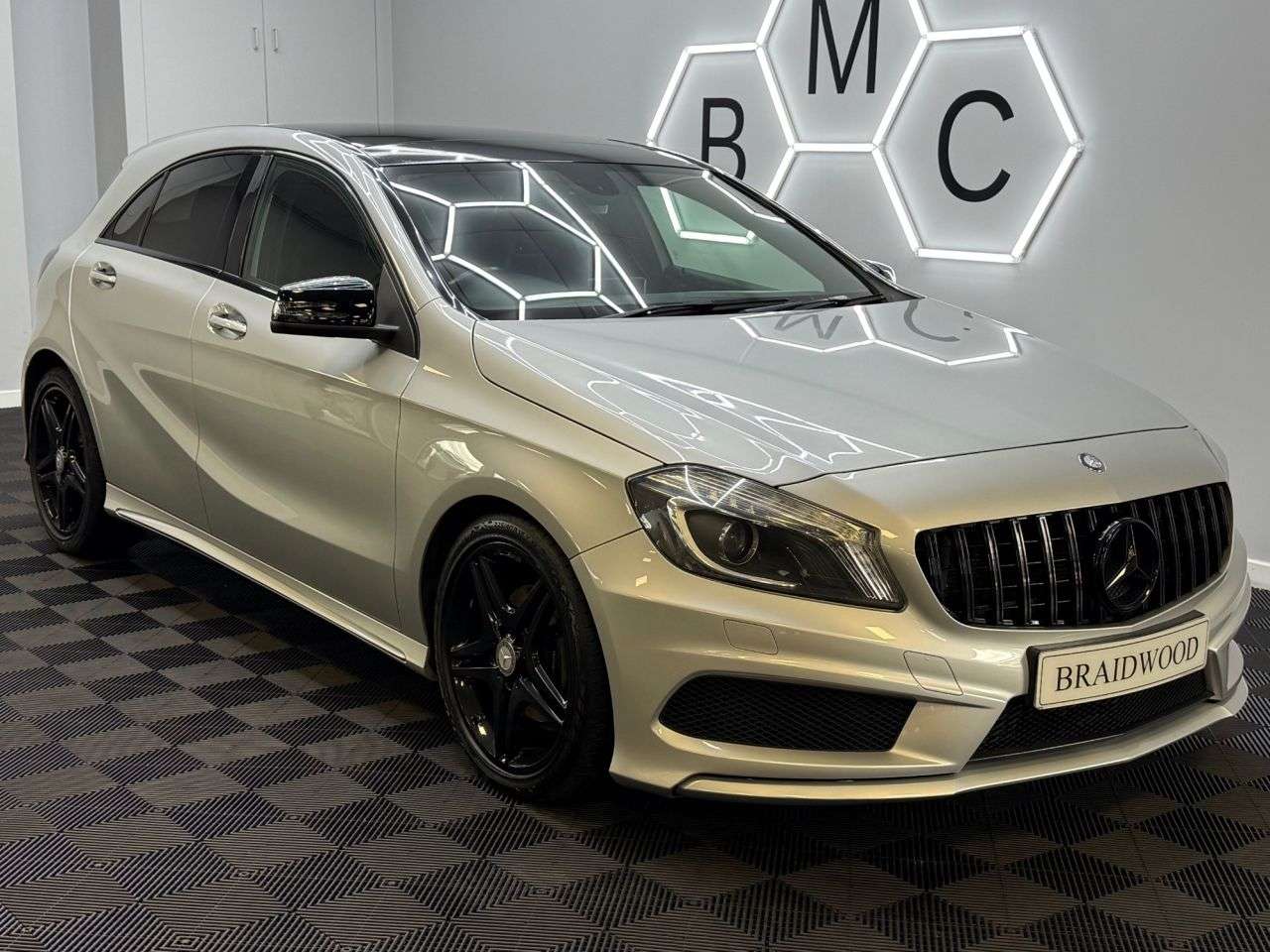 A 2014 MERCEDES-BENZ A CLASS 2.1 A200 CDI AMG Sport Hatchback 5dr Diesel 7G-DCT Euro 6 (s/s) (136 ps) A 2014 MERCEDES-BENZ A CLASS 2.1 A200 CDI AMG Sport Hatchback 5dr Diesel 7G-DCT Euro 6 (s/s) (136 ps)
