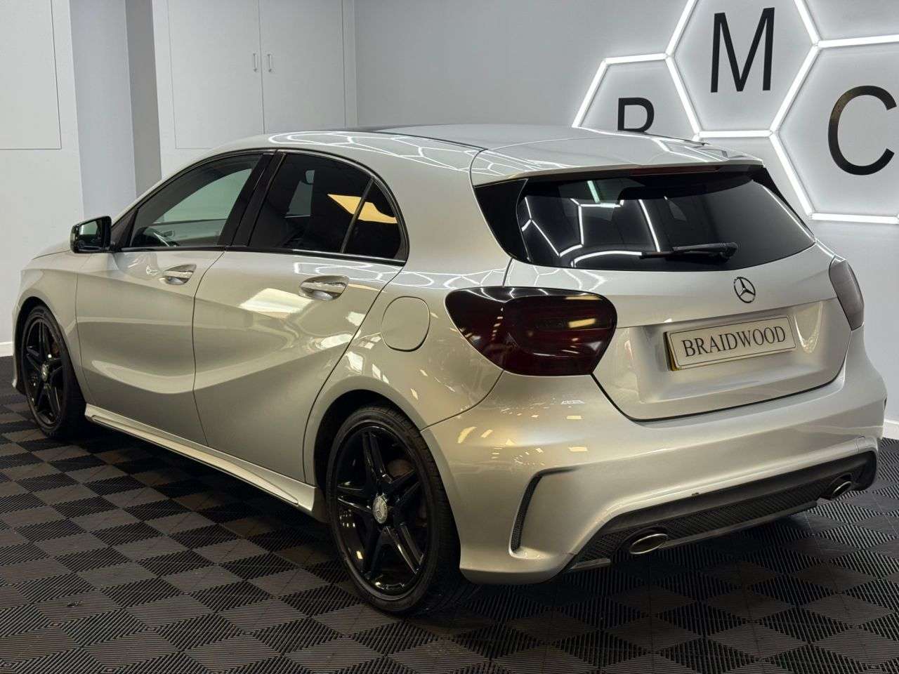 A 2014 MERCEDES-BENZ A CLASS 2.1 A200 CDI AMG Sport Hatchback 5dr Diesel 7G-DCT Euro 6 (s/s) (136 ps) A 2014 MERCEDES-BENZ A CLASS 2.1 A200 CDI AMG Sport Hatchback 5dr Diesel 7G-DCT Euro 6 (s/s) (136 ps)