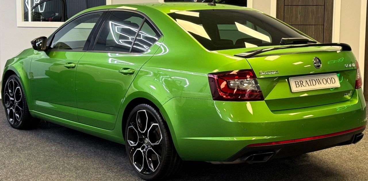A 2019 SKODA OCTAVIA 2.0 TSI vRS Challenge Hatchback 5dr Petrol DSG Euro 6 (s/s) (245 ps) A 2019 SKODA OCTAVIA 2.0 TSI vRS Challenge Hatchback 5dr Petrol DSG Euro 6 (s/s) (245 ps)