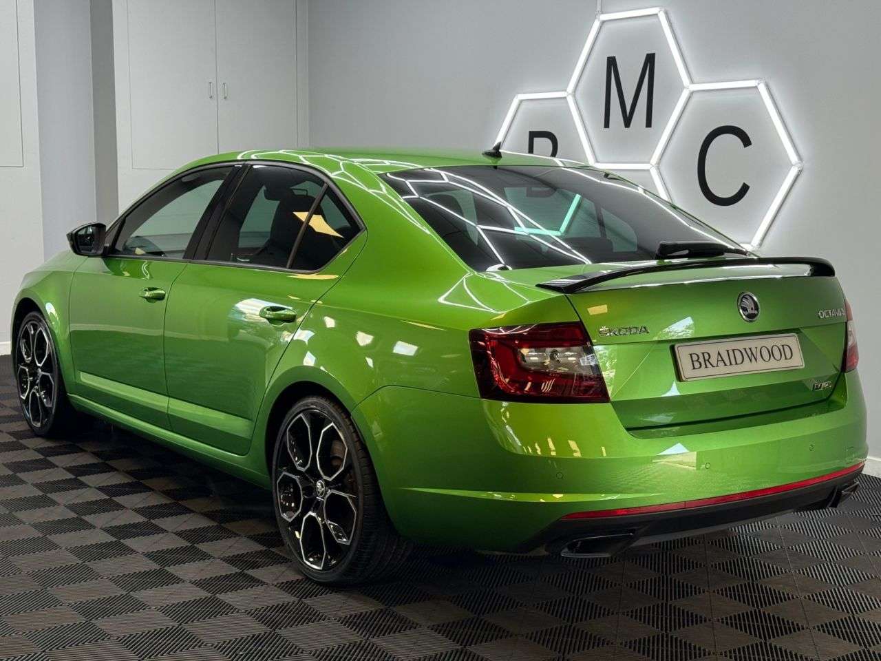 A 2019 SKODA OCTAVIA 2.0 TSI vRS Challenge Hatchback 5dr Petrol DSG Euro 6 (s/s) (245 ps) A 2019 SKODA OCTAVIA 2.0 TSI vRS Challenge Hatchback 5dr Petrol DSG Euro 6 (s/s) (245 ps)