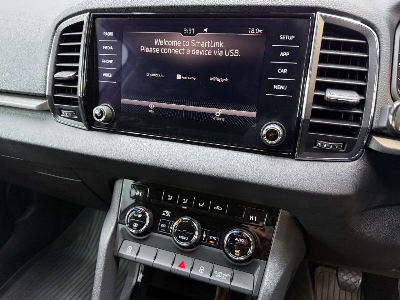2019 SKODA KAROQ 2019 SKODA KAROQ