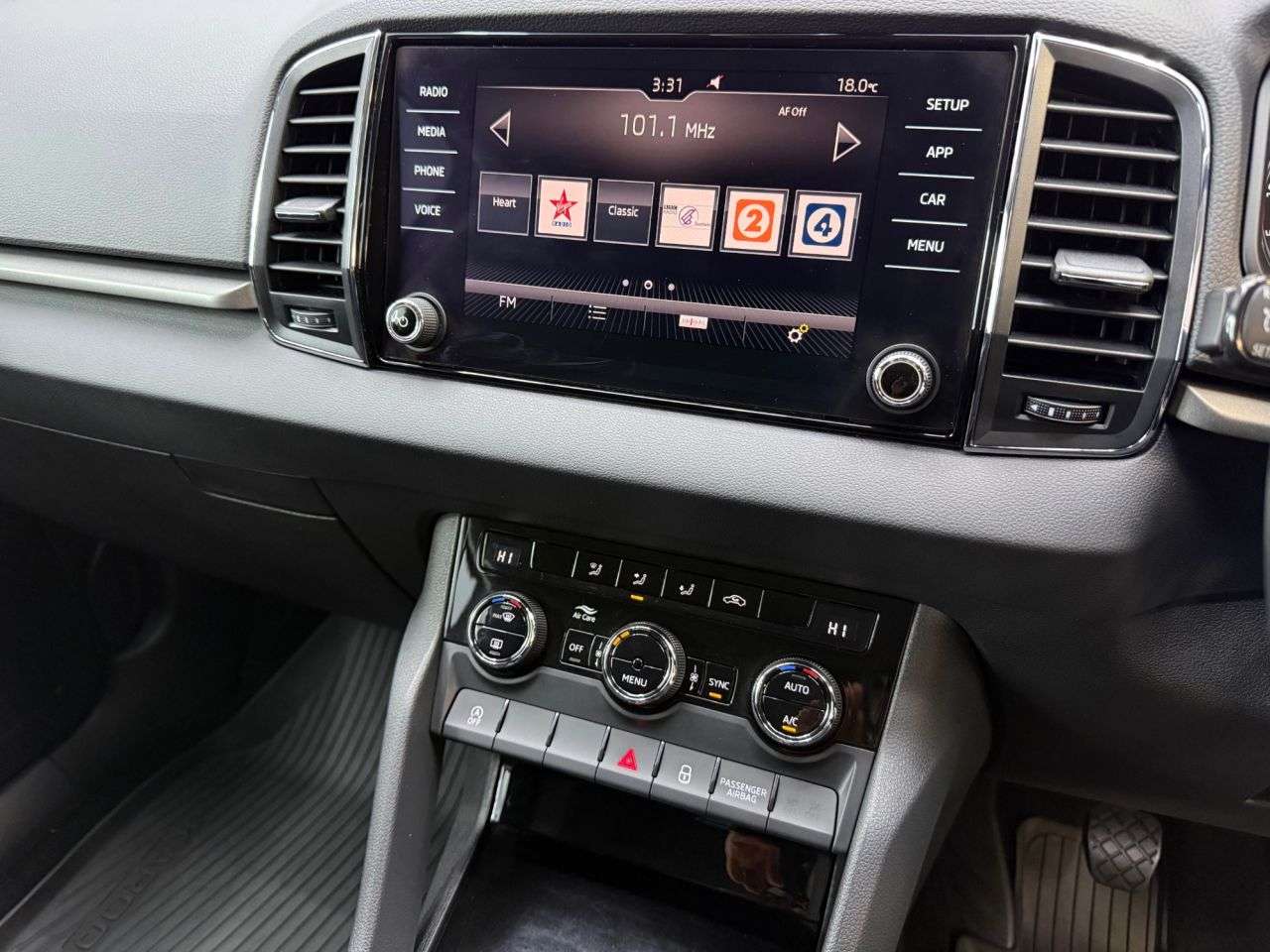 2019 SKODA KAROQ 2019 SKODA KAROQ