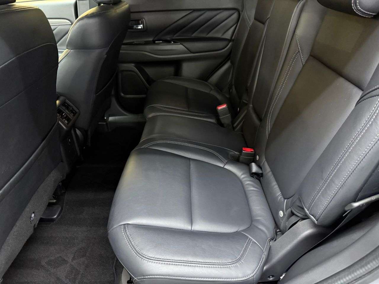 2021 MITSUBISHI OUTLANDER 2021 MITSUBISHI OUTLANDER
