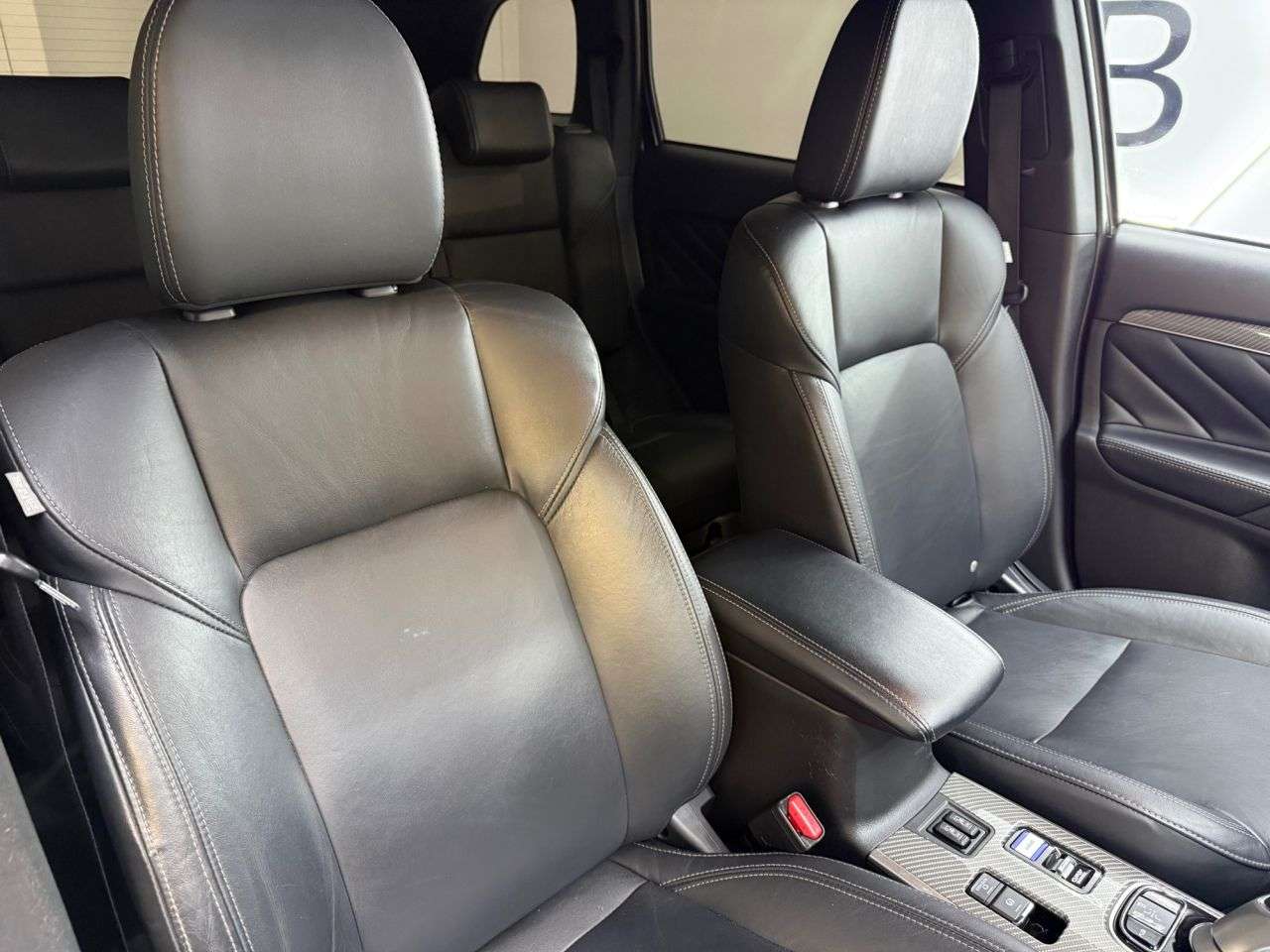 2021 MITSUBISHI OUTLANDER 2021 MITSUBISHI OUTLANDER