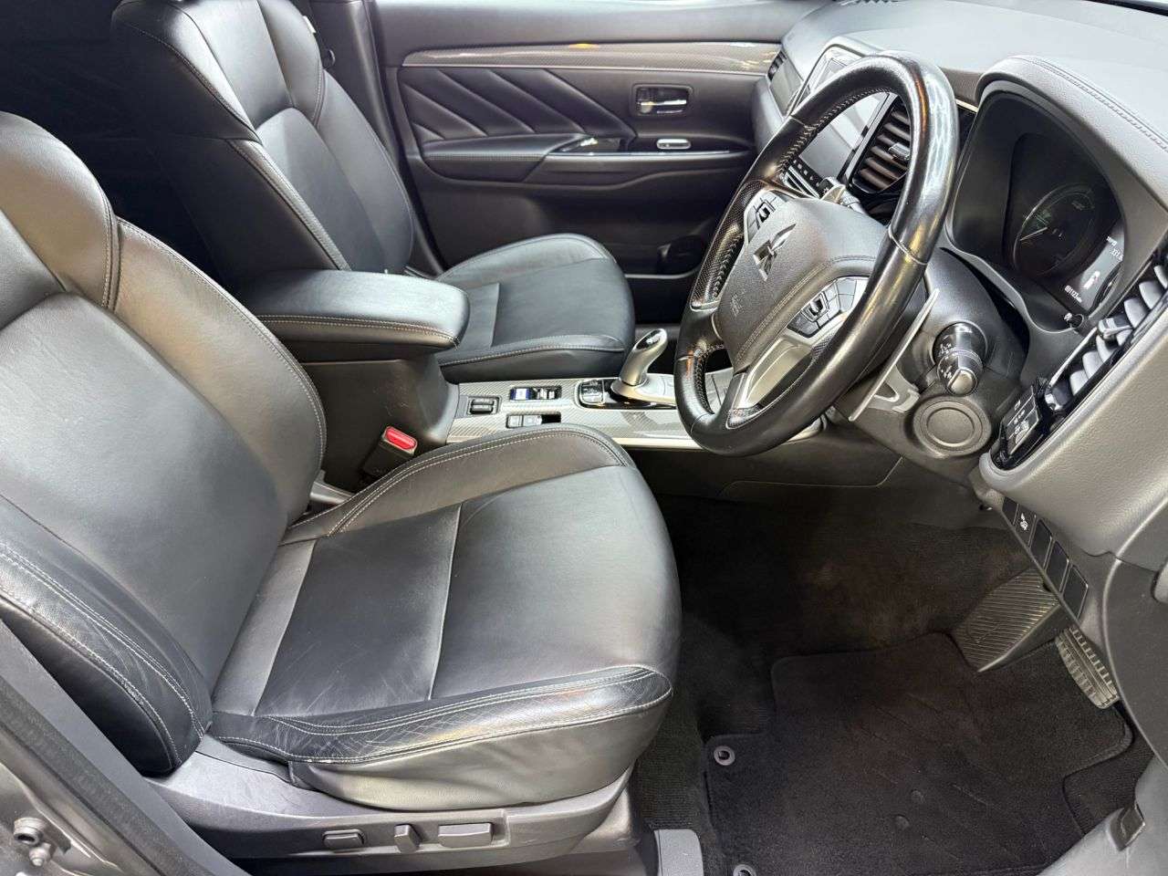 2021 MITSUBISHI OUTLANDER 2021 MITSUBISHI OUTLANDER
