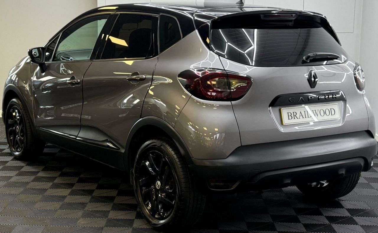 A 2017 RENAULT CAPTUR 0.9 TCe ENERGY Dynamique Nav SUV 5dr Petrol Manual Euro 6 (s/s) (90 ps) A 2017 RENAULT CAPTUR 0.9 TCe ENERGY Dynamique Nav SUV 5dr Petrol Manual Euro 6 (s/s) (90 ps)
