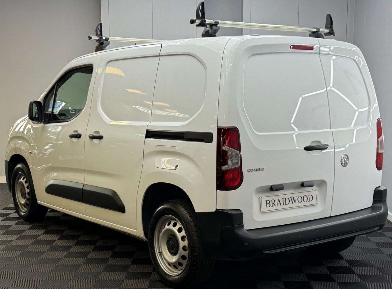 A 2021 VAUXHALL COMBO 1.5 Turbo D 2300 Dynamic Panel Van 4dr Diesel Manual L1 H1 Euro 6 (100 ps) A 2021 VAUXHALL COMBO 1.5 Turbo D 2300 Dynamic Panel Van 4dr Diesel Manual L1 H1 Euro 6 (100 ps)