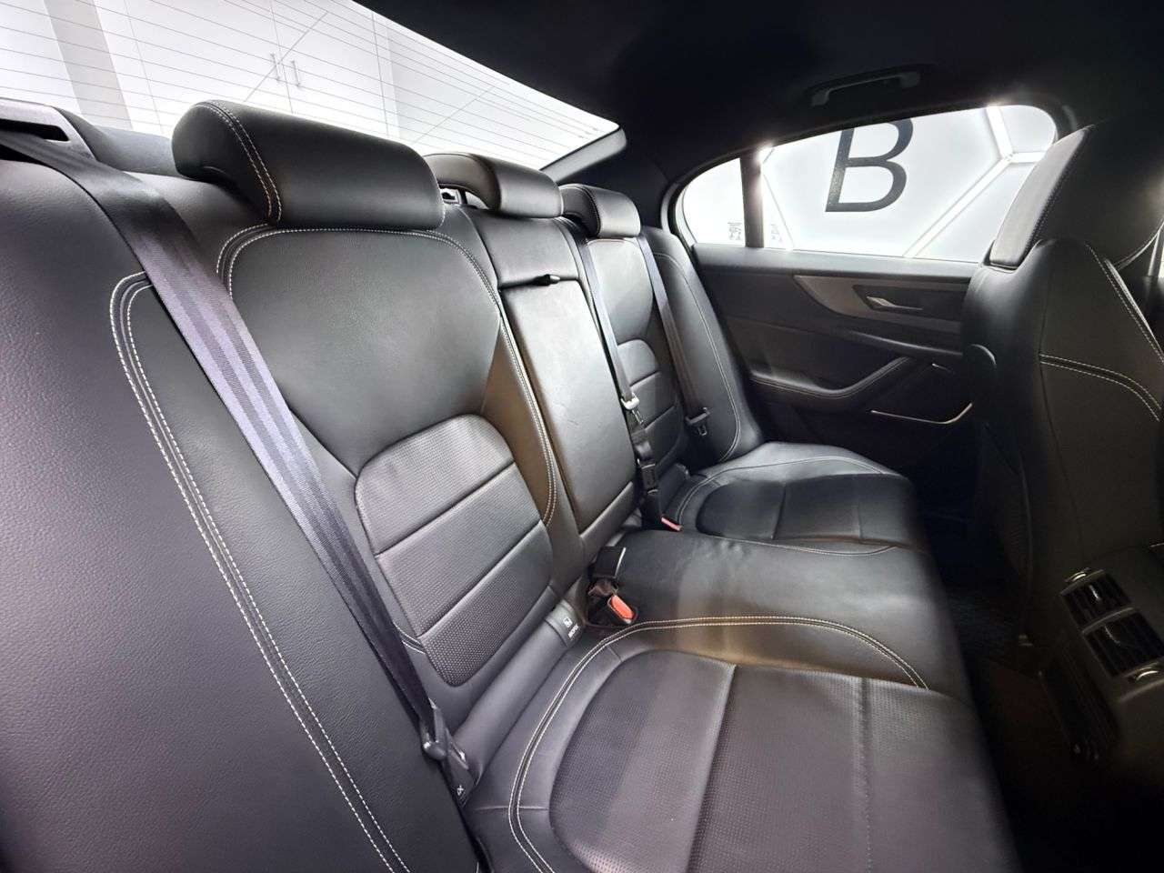 2020 JAGUAR XE 2020 JAGUAR XE