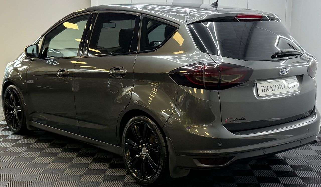 A 2016 FORD C-MAX 1.5 TDCi Titanium X MPV 5dr Diesel Manual Euro 6 (s/s) (120 ps) A 2016 FORD C-MAX 1.5 TDCi Titanium X MPV 5dr Diesel Manual Euro 6 (s/s) (120 ps)