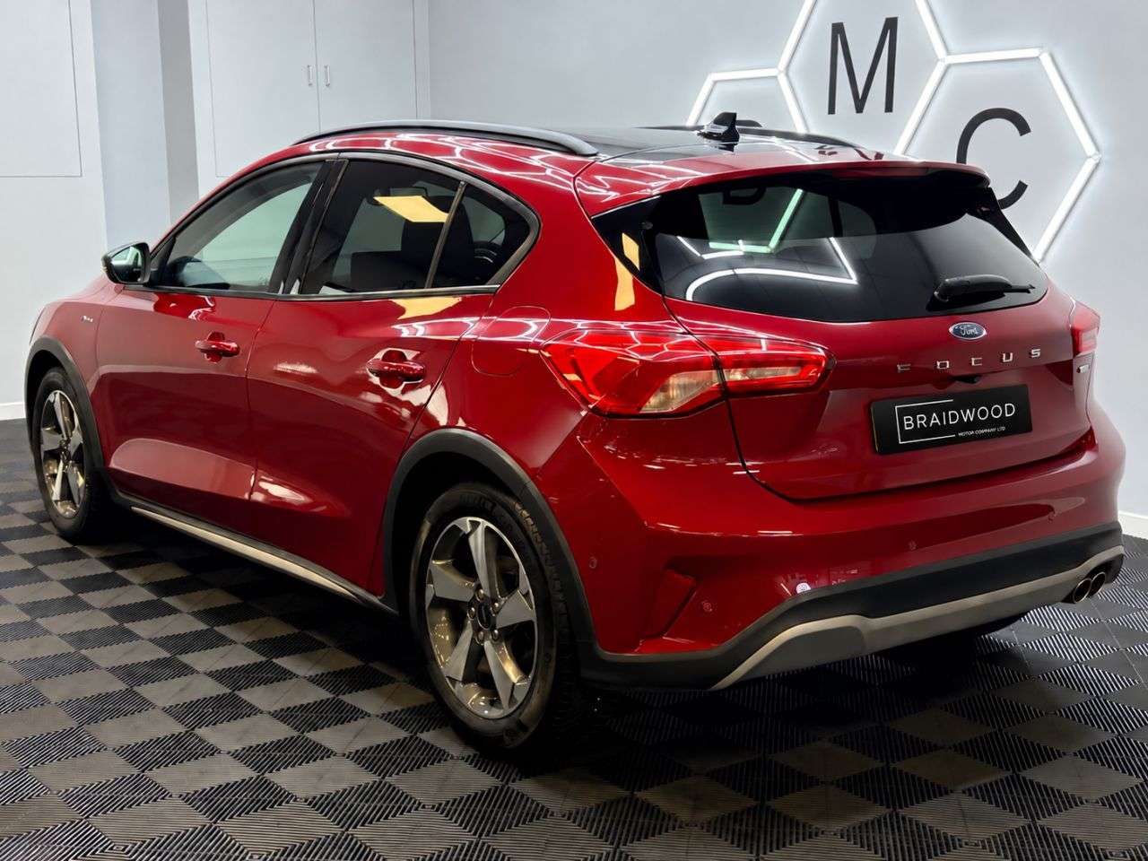 A 2021 FORD FOCUS 1.0T EcoBoost MHEV Active Edition Hatchback 5dr Petrol Manual Euro 6 (s/s) A 2021 FORD FOCUS 1.0T EcoBoost MHEV Active Edition Hatchback 5dr Petrol Manual Euro 6 (s/s)