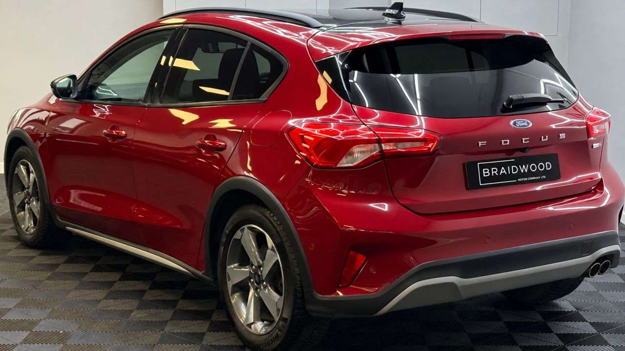 A 2021 FORD FOCUS 1.0T EcoBoost MHEV Active Edition Hatchback 5dr Petrol Manual Euro 6 (s/s) A 2021 FORD FOCUS 1.0T EcoBoost MHEV Active Edition Hatchback 5dr Petrol Manual Euro 6 (s/s)