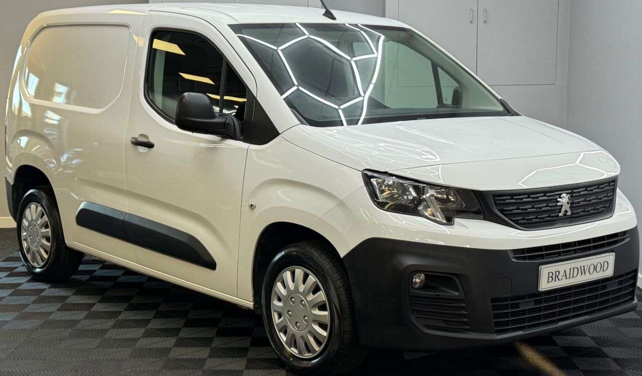 A 2019 PEUGEOT PARTNER 1.5 BlueHDi 1000 Professional Standard Panel Van 5dr Diesel Manual SWB Euro A 2019 PEUGEOT PARTNER 1.5 BlueHDi 1000 Professional Standard Panel Van 5dr Diesel Manual SWB Euro