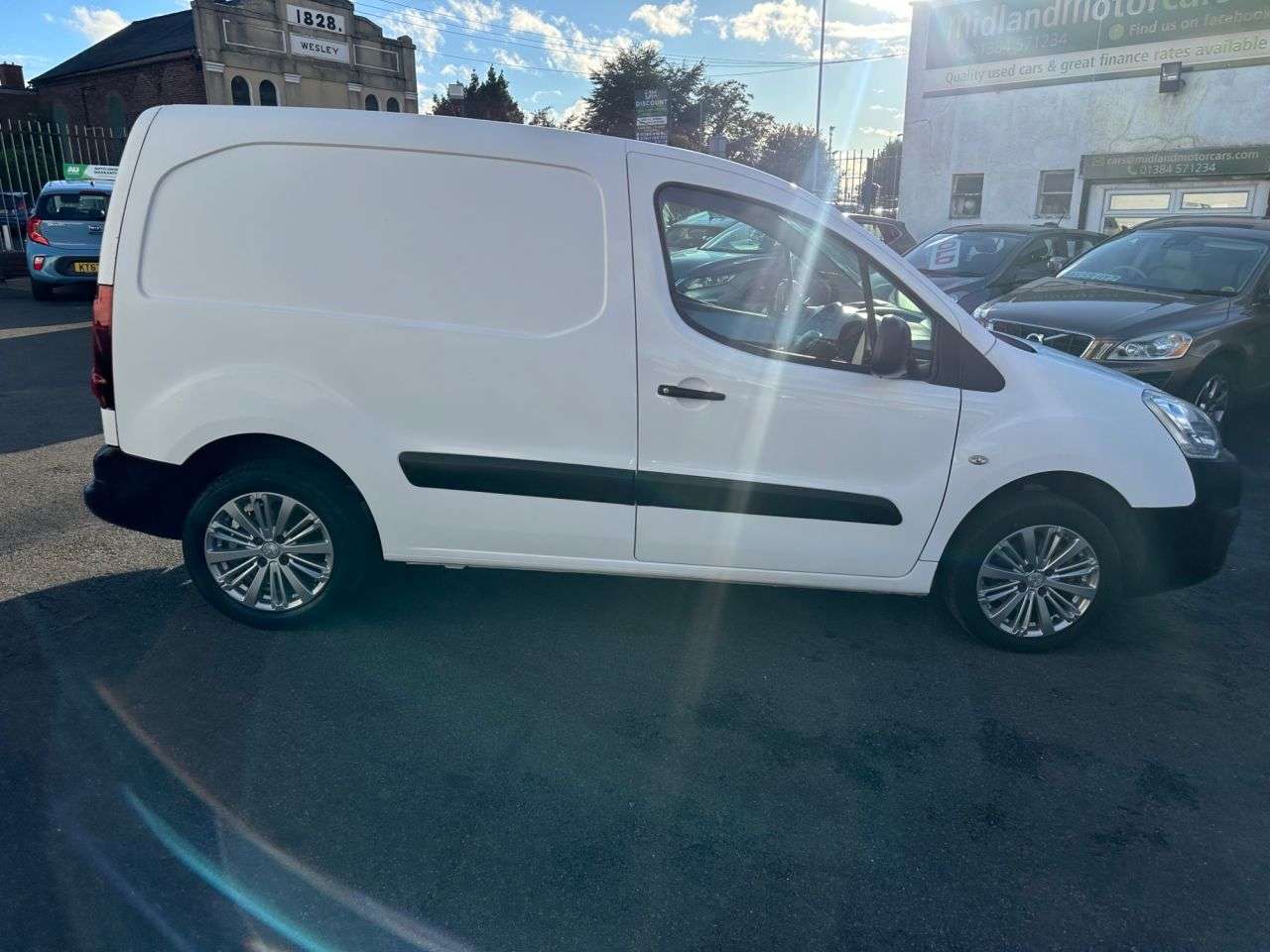 2017 PEUGEOT PARTNER 2017 PEUGEOT PARTNER