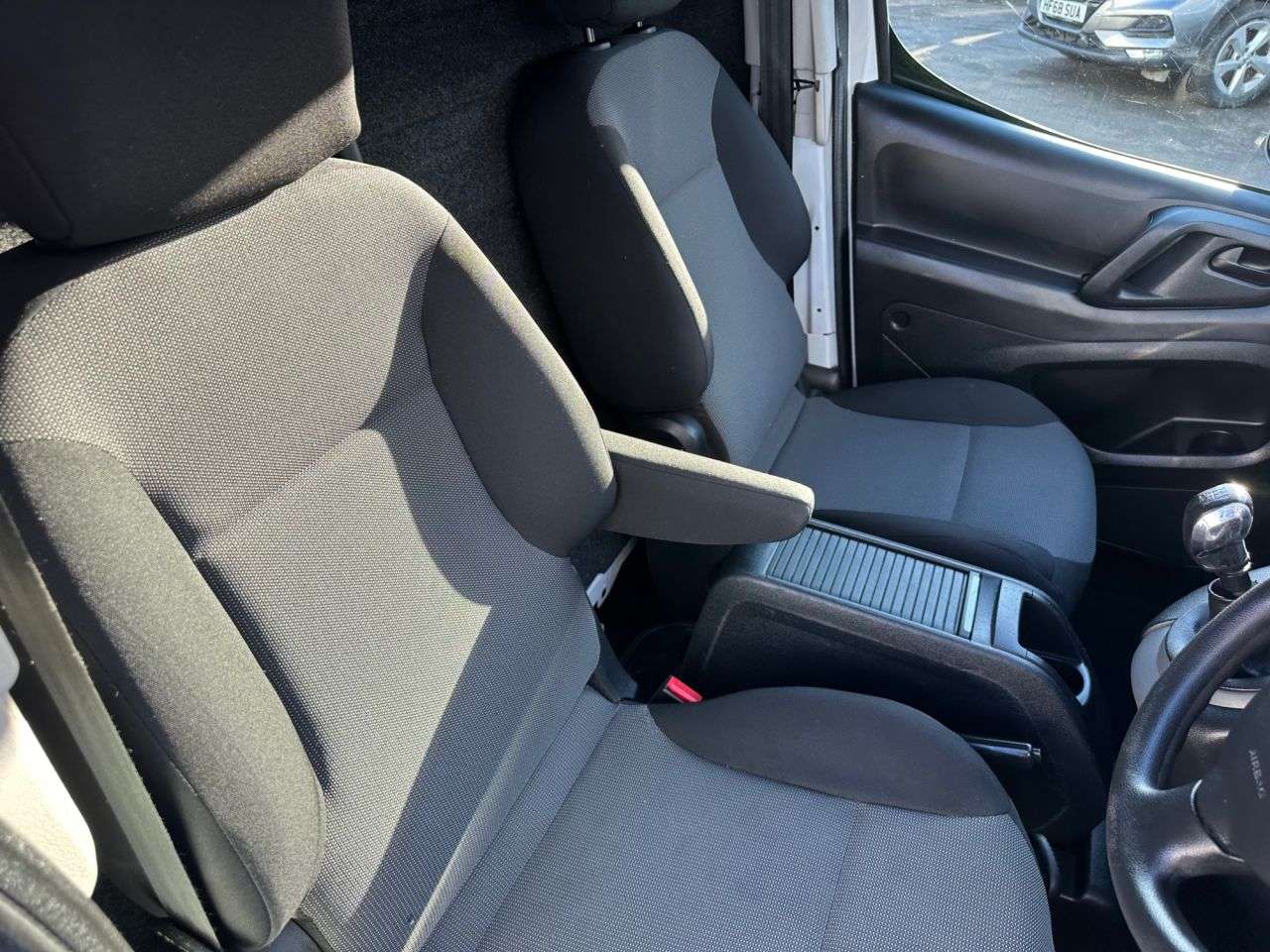 2017 PEUGEOT PARTNER 2017 PEUGEOT PARTNER