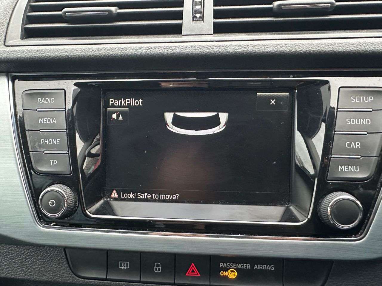 2015 SKODA FABIA 2015 SKODA FABIA