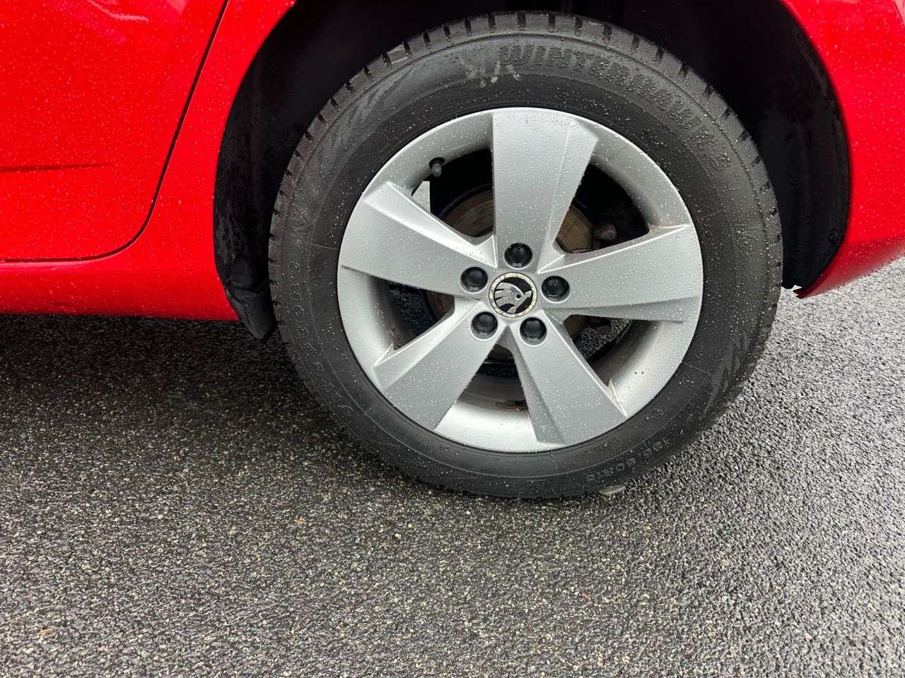 2015 SKODA FABIA 2015 SKODA FABIA