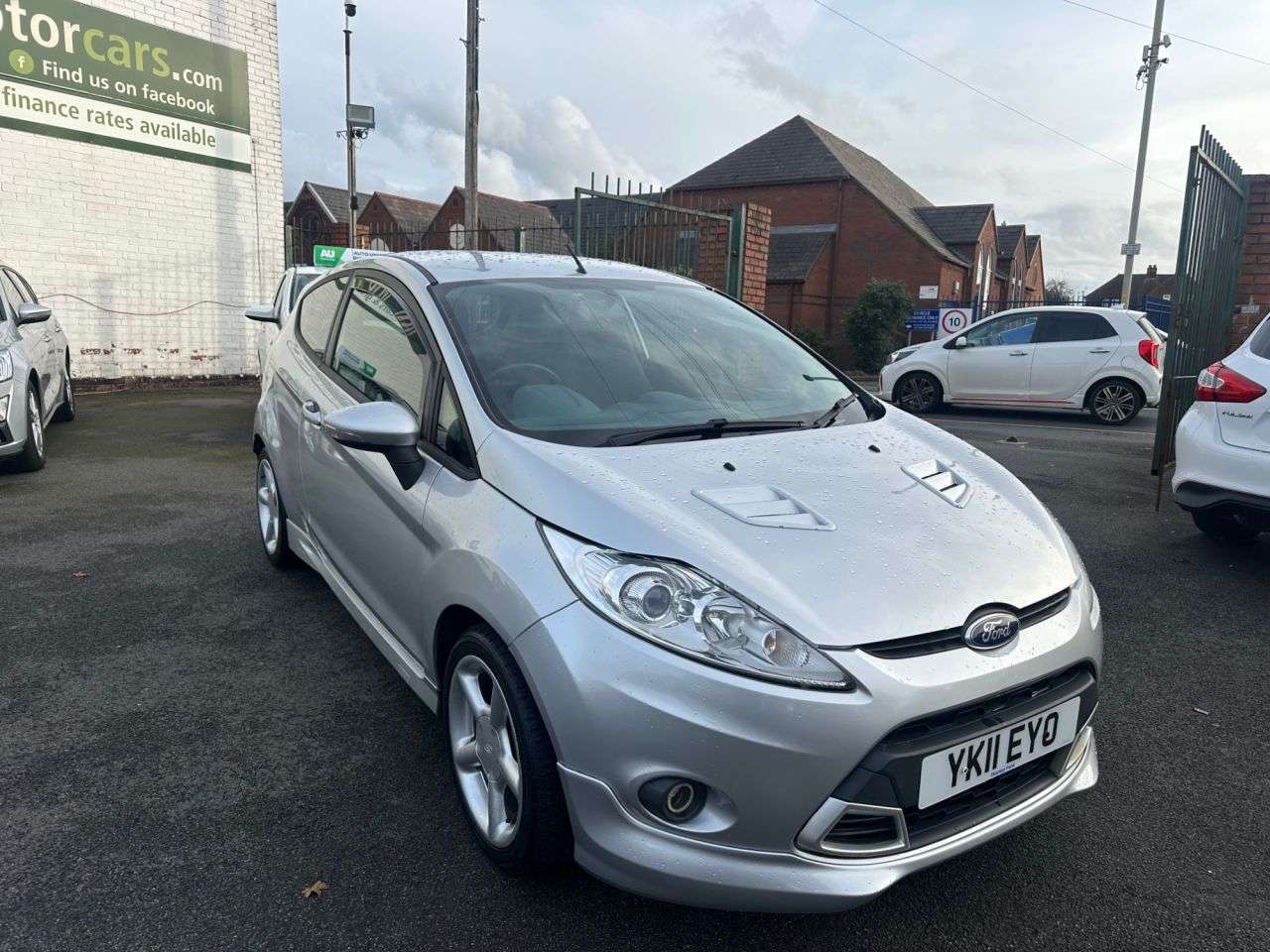 2011 FORD FIESTA 2011 FORD FIESTA