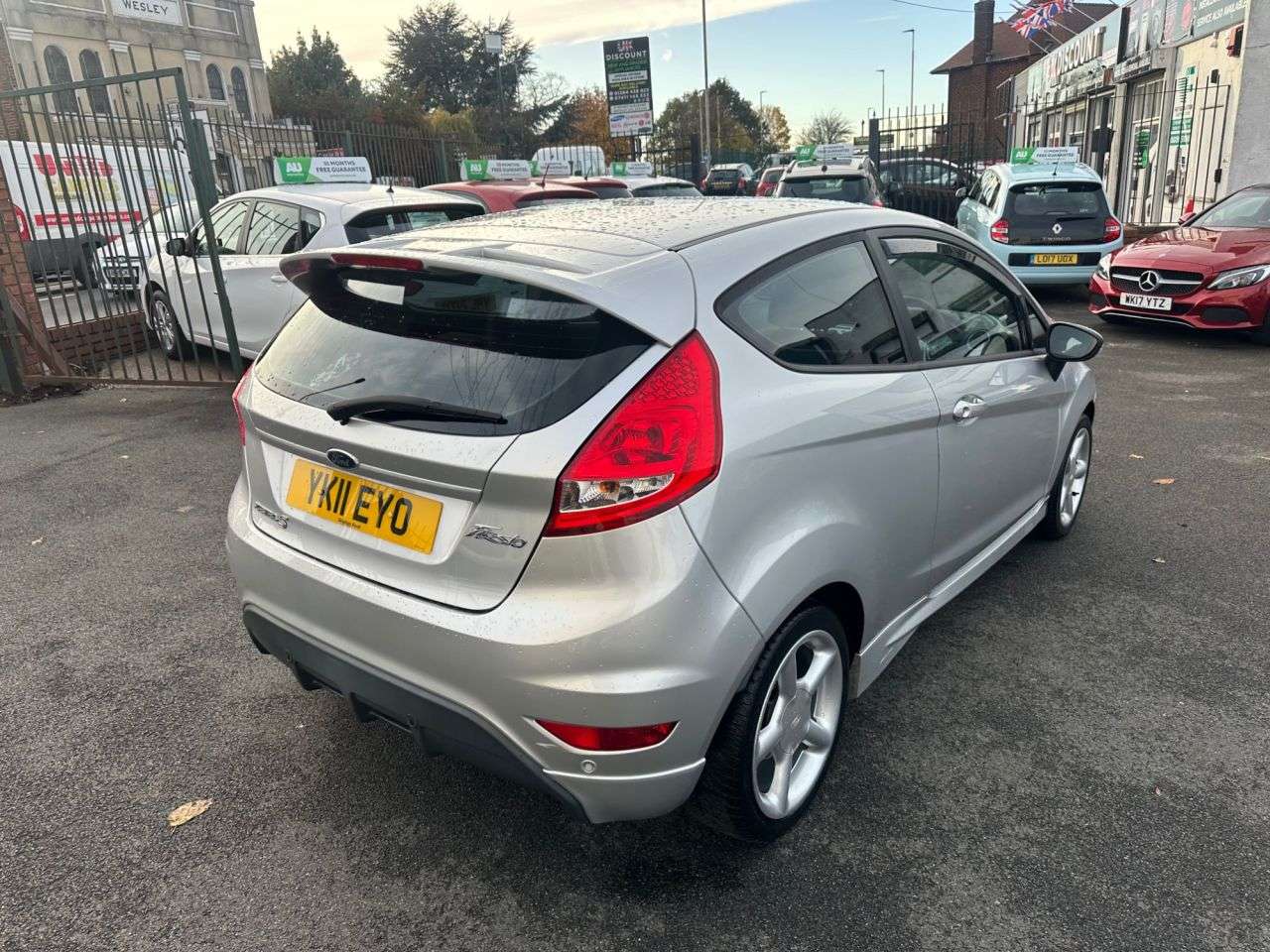 2011 FORD FIESTA 2011 FORD FIESTA