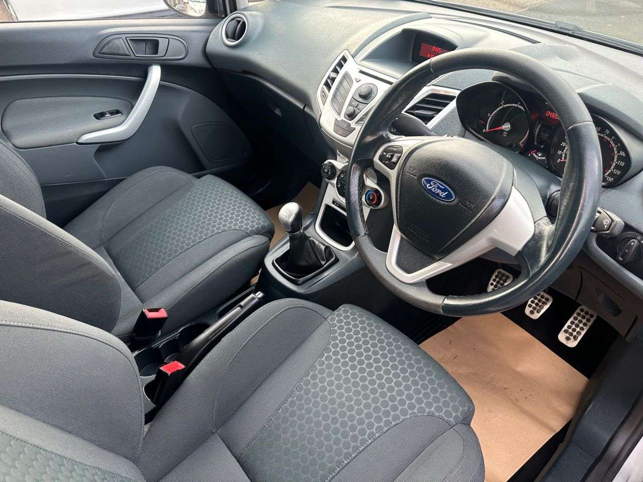 2011 FORD FIESTA 2011 FORD FIESTA