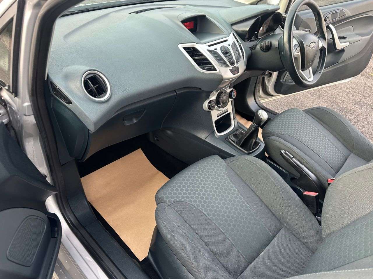 2011 FORD FIESTA 2011 FORD FIESTA