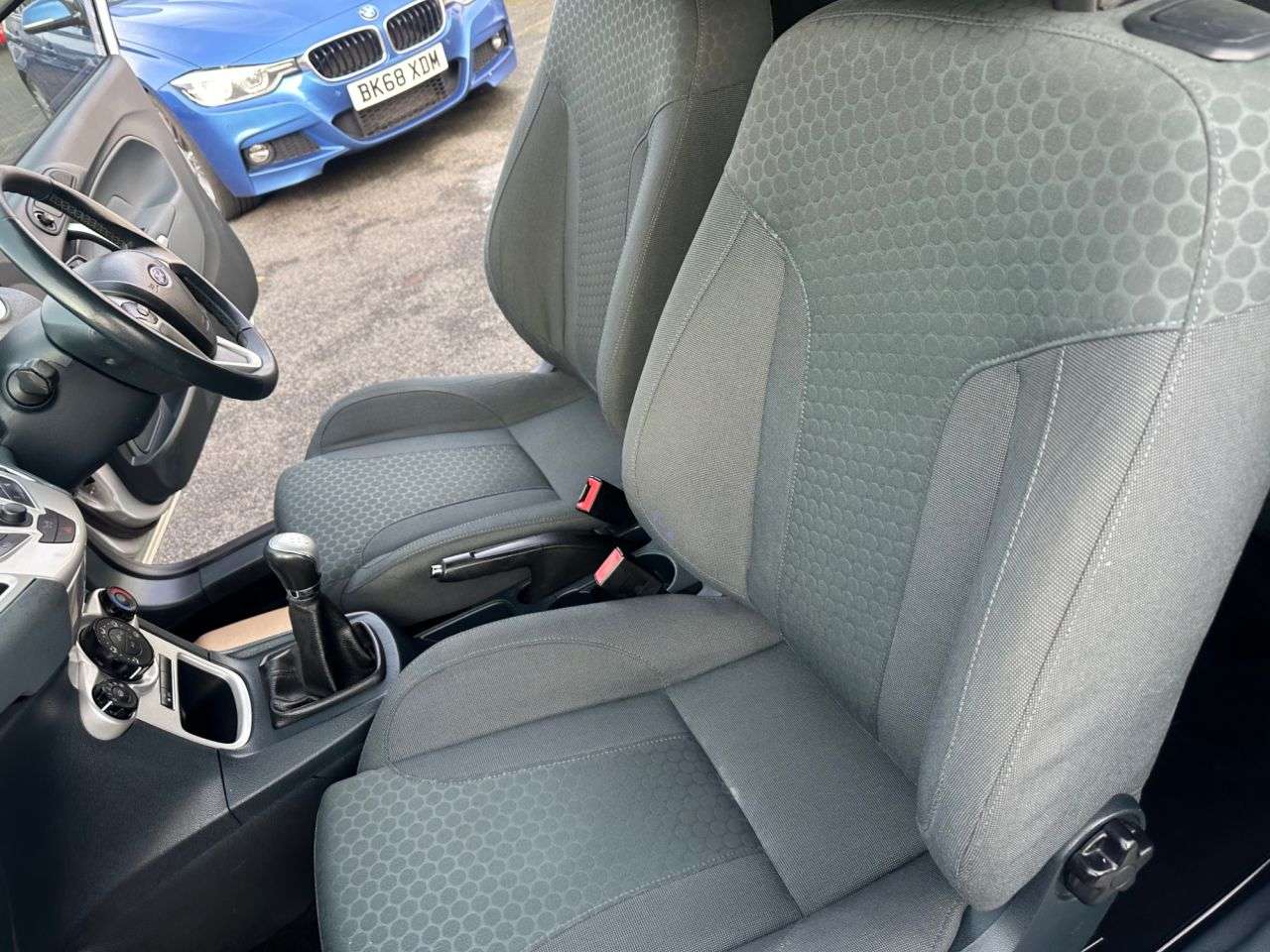 2011 FORD FIESTA 2011 FORD FIESTA