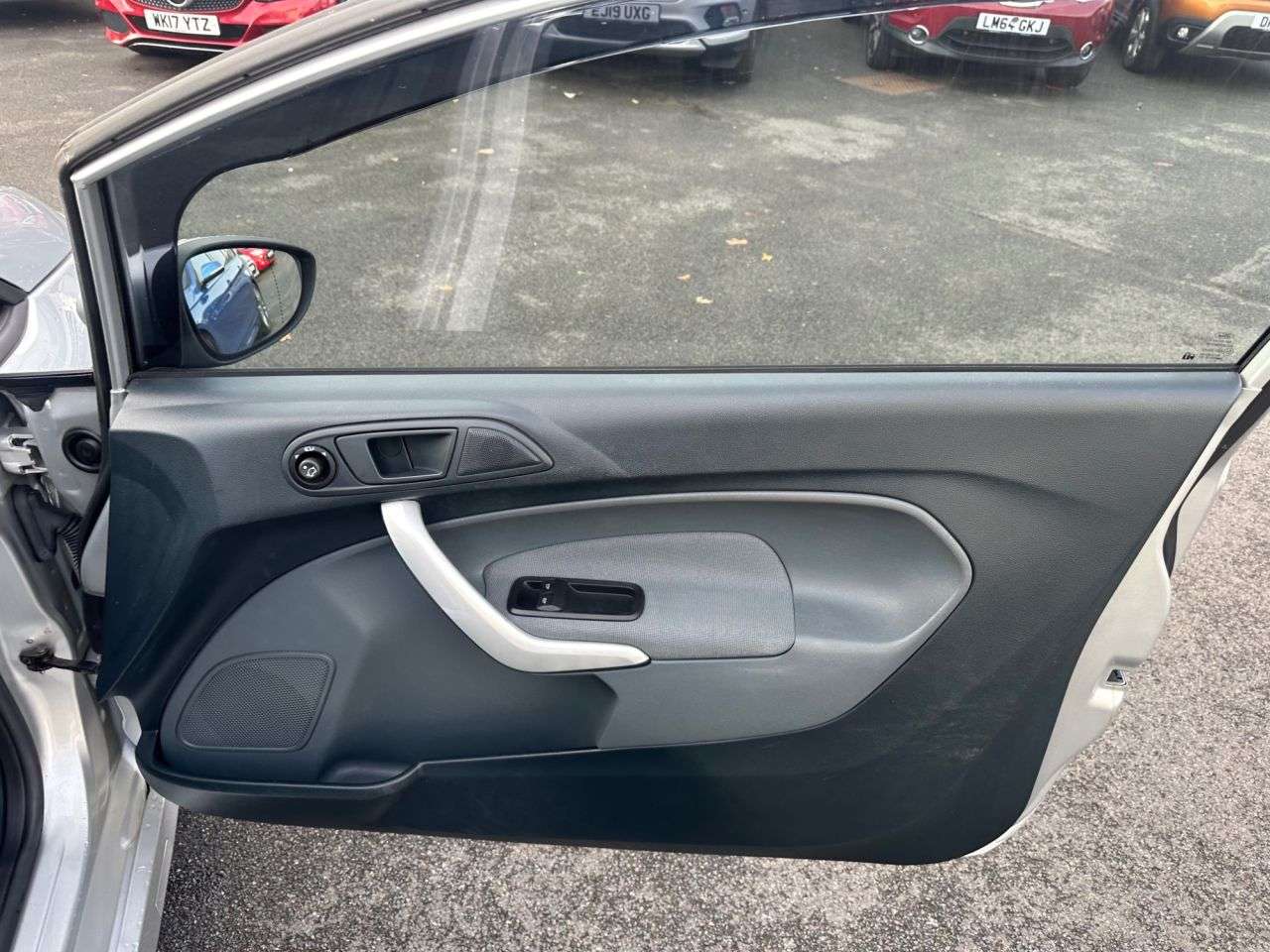 2011 FORD FIESTA 2011 FORD FIESTA