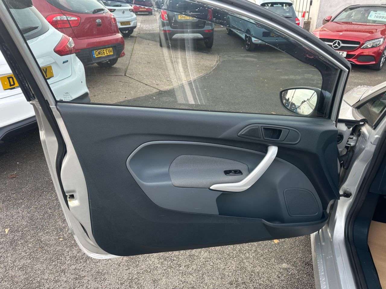 2011 FORD FIESTA 2011 FORD FIESTA