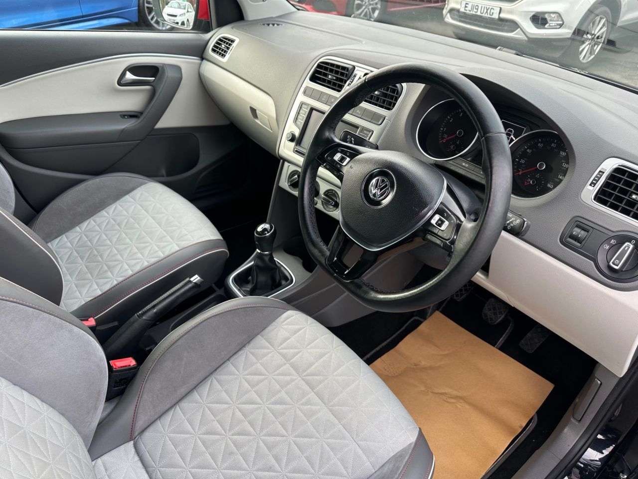 2017 VOLKSWAGEN POLO 2017 VOLKSWAGEN POLO