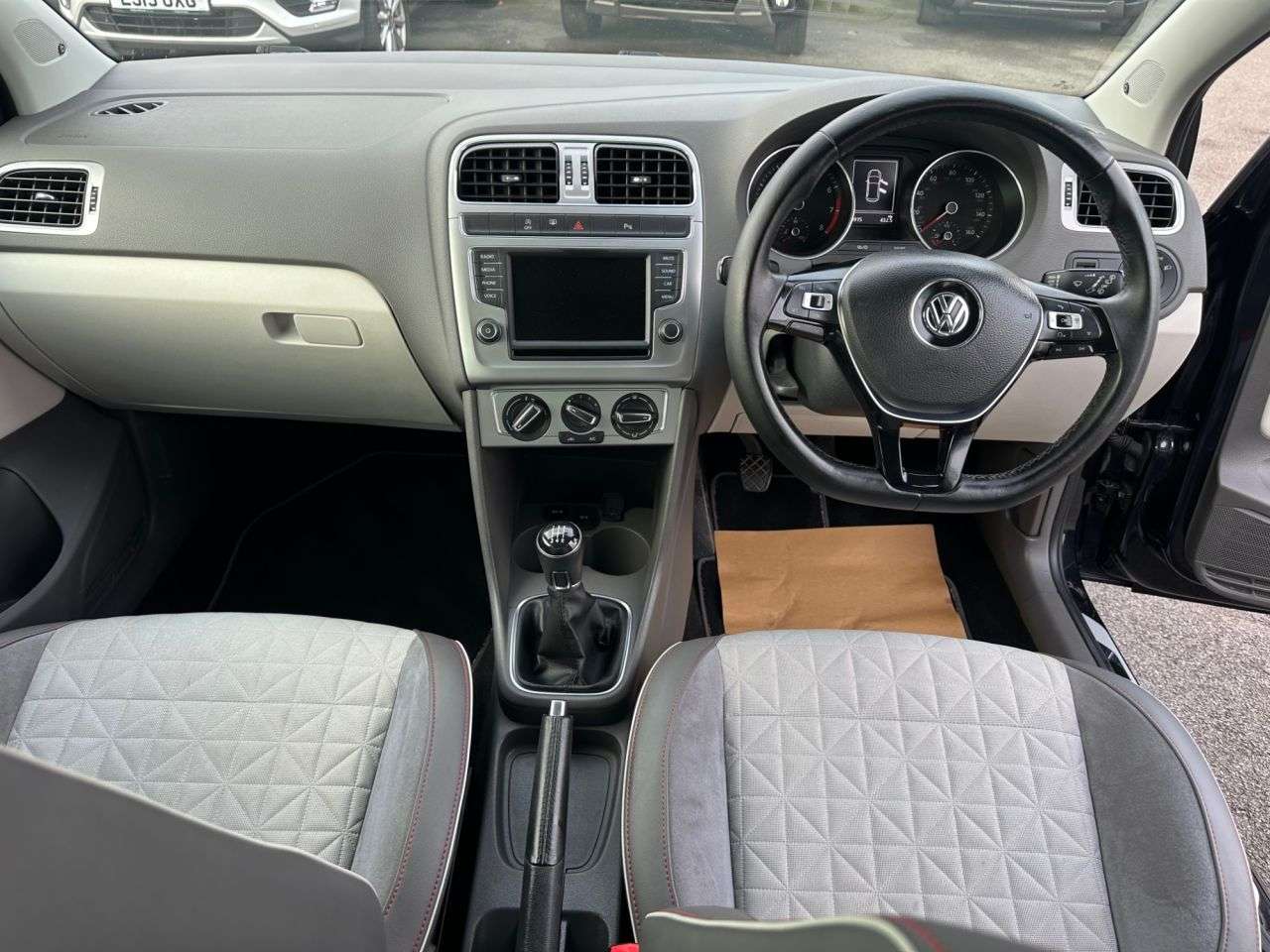 2017 VOLKSWAGEN POLO 2017 VOLKSWAGEN POLO