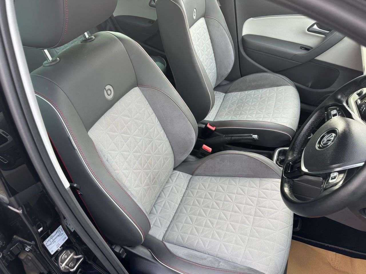 2017 VOLKSWAGEN POLO 2017 VOLKSWAGEN POLO