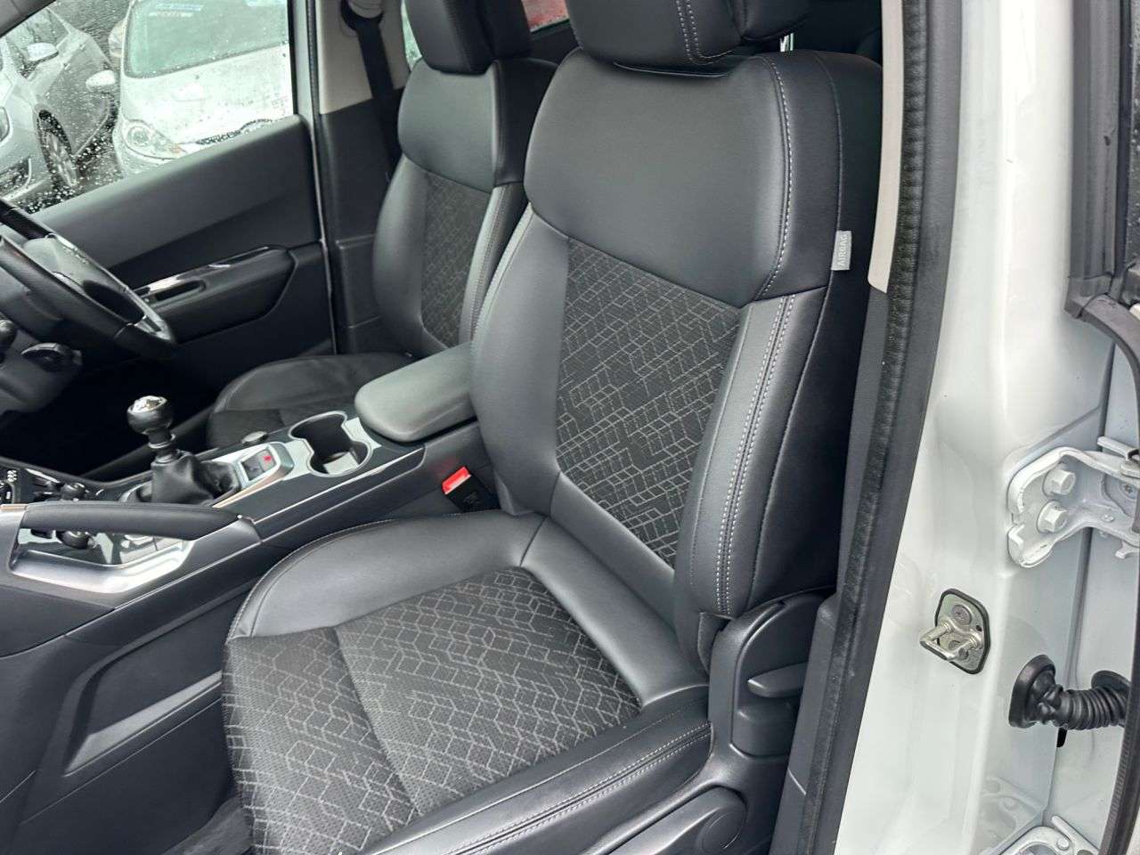 2015 PEUGEOT 3008 2015 PEUGEOT 3008