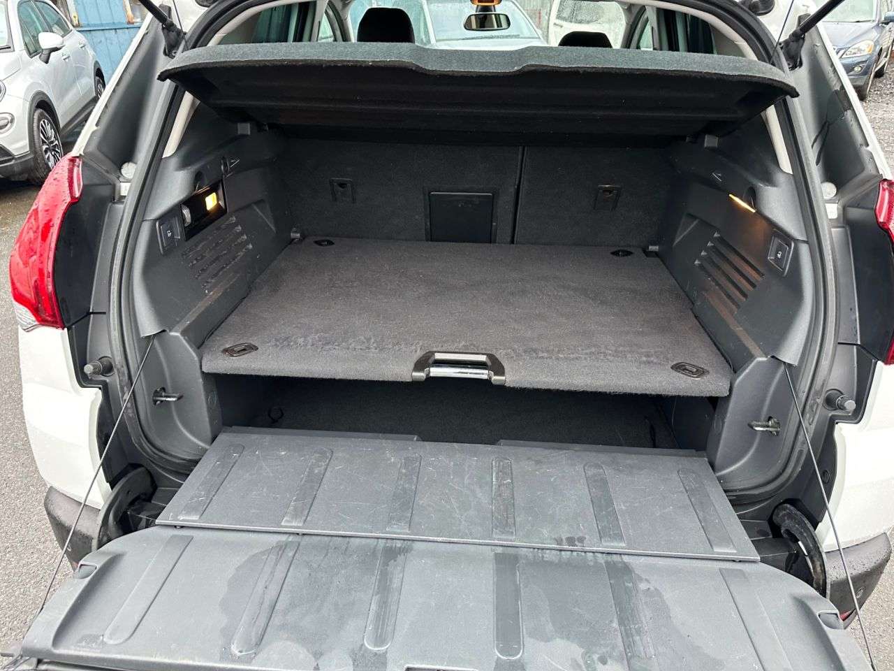 2015 PEUGEOT 3008 2015 PEUGEOT 3008