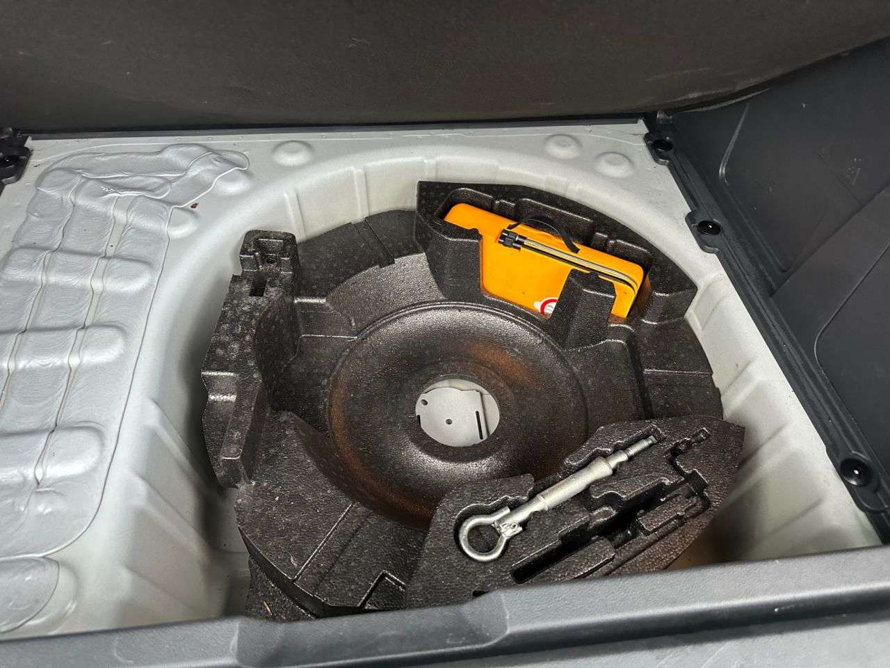 2015 PEUGEOT 3008 2015 PEUGEOT 3008