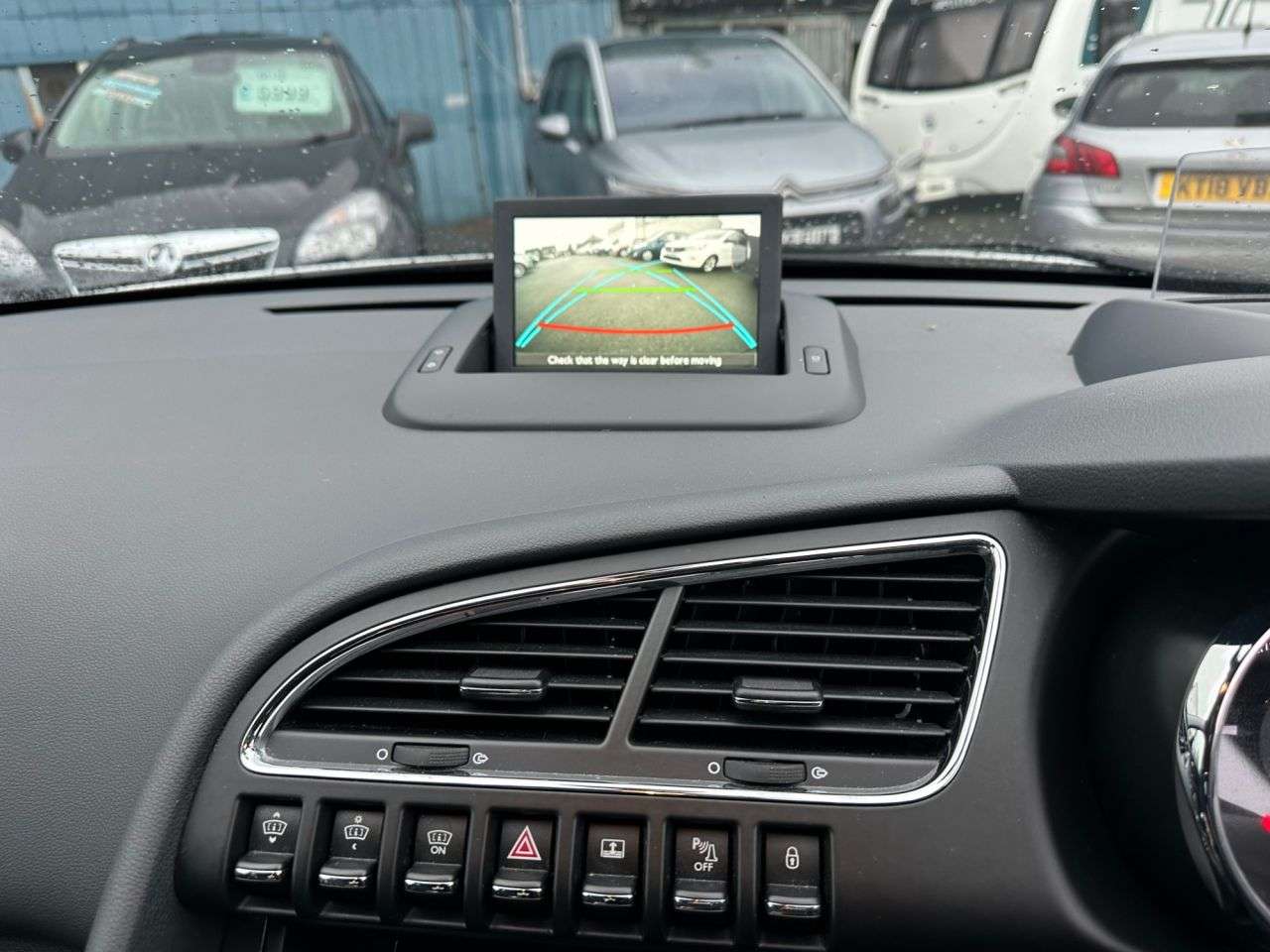 2015 PEUGEOT 3008 2015 PEUGEOT 3008