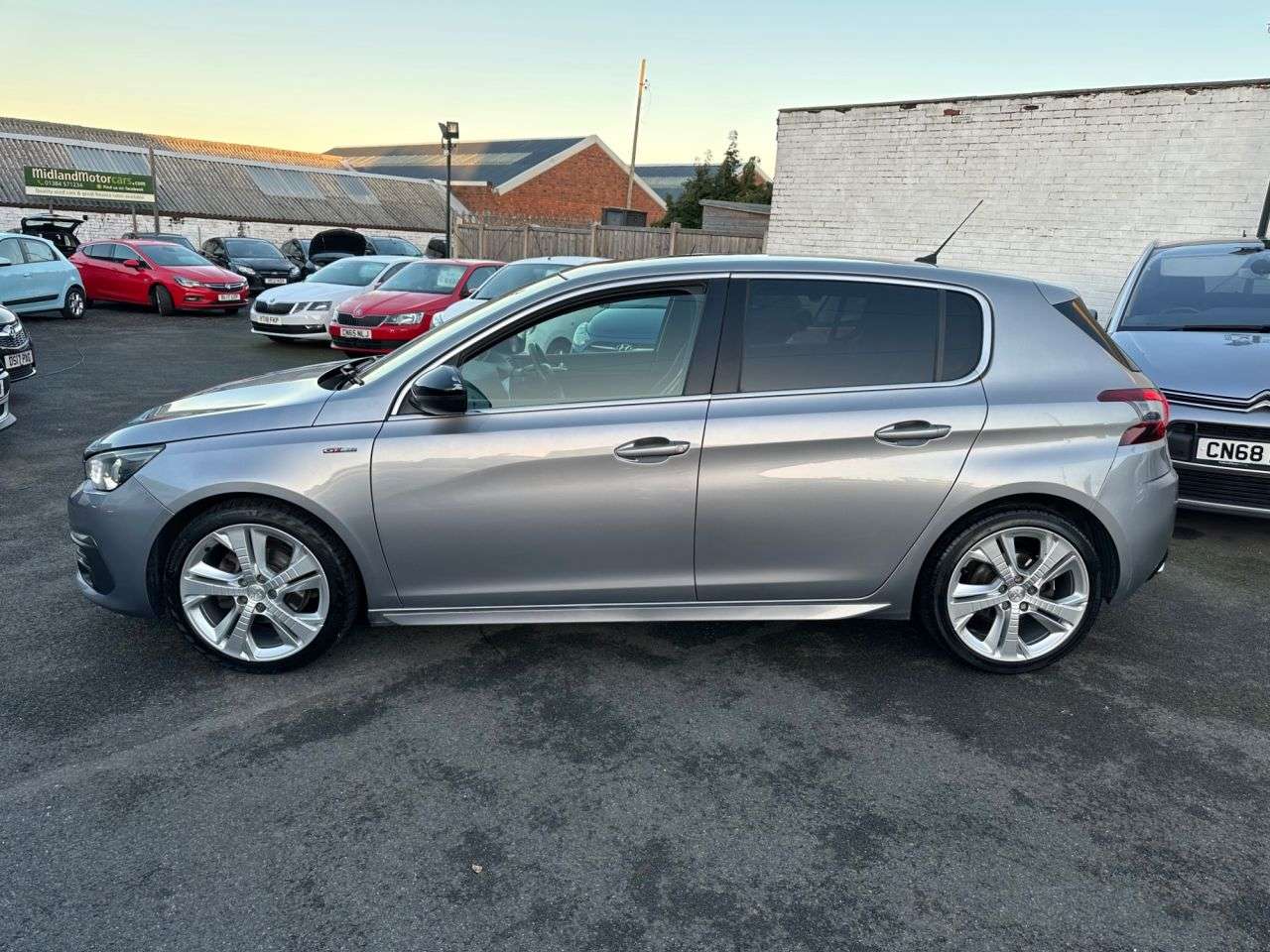 2018 PEUGEOT 308 2018 PEUGEOT 308