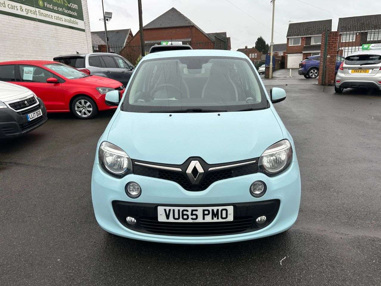 A 2015 RENAULT TWINGO 0.9 TCe ENERGY Dynamique Hatchback 5dr Petrol Manual Euro 6 (s/s) (90 ps) S A 2015 RENAULT TWINGO 0.9 TCe ENERGY Dynamique Hatchback 5dr Petrol Manual Euro 6 (s/s) (90 ps) S