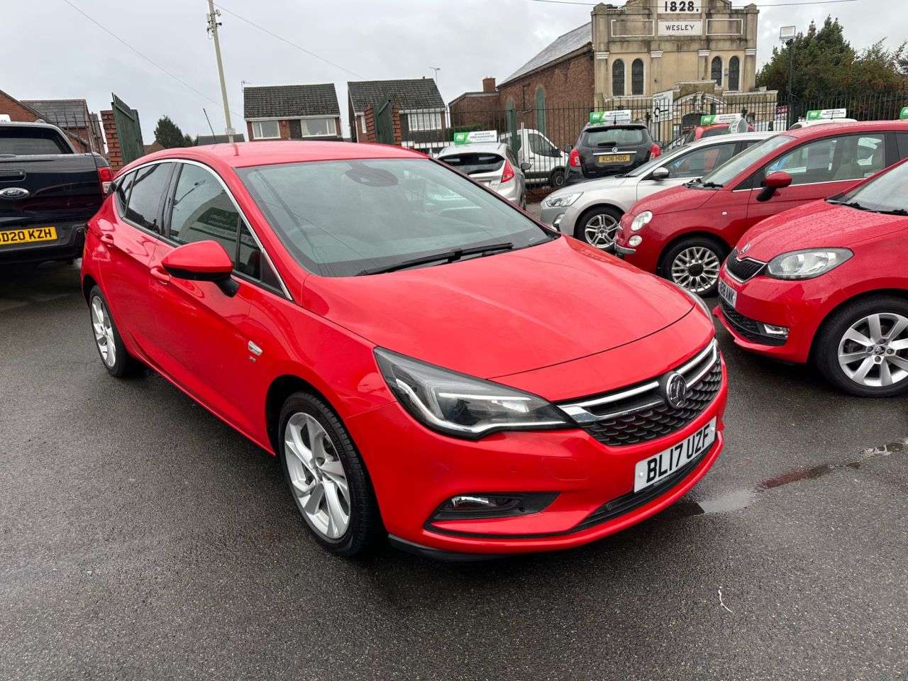 A 2017 VAUXHALL ASTRA 1.4i Turbo SRi Hatchback 5dr Petrol Auto Euro 6 (s/s) (150 ps) APPLE CAR PL A 2017 VAUXHALL ASTRA 1.4i Turbo SRi Hatchback 5dr Petrol Auto Euro 6 (s/s) (150 ps) APPLE CAR PL