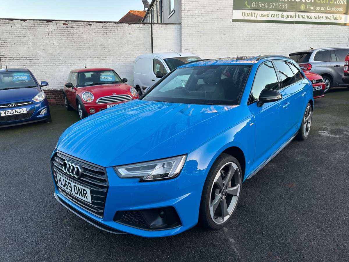 Check out this Audi A4 Avant 2019 Diesel Automatic