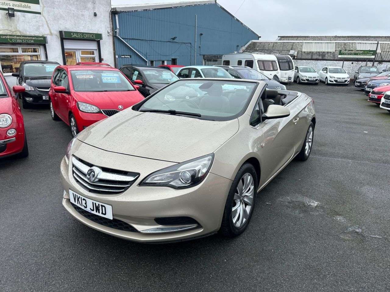 A 2013 VAUXHALL CASCADA 1.4T SE Convertible 2dr Petrol Manual Euro 5 (s/s) (140 ps) 12 MONTHS MOT-A A 2013 VAUXHALL CASCADA 1.4T SE Convertible 2dr Petrol Manual Euro 5 (s/s) (140 ps) 12 MONTHS MOT-A