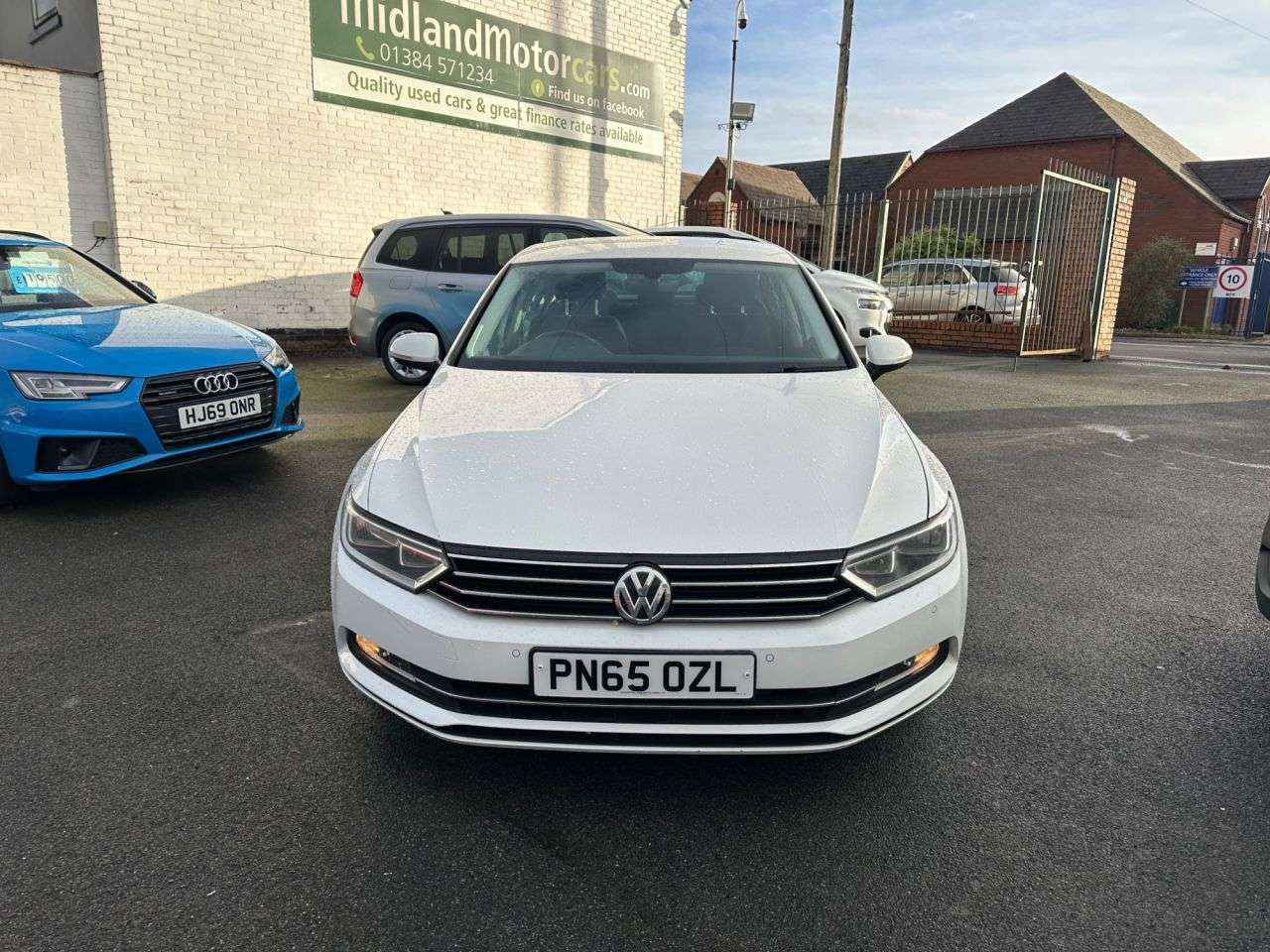 A 2015 VOLKSWAGEN PASSAT 2.0 TDI BlueMotion Tech SE Business Saloon 4dr Diesel Manual Euro 6 (s/s) ( A 2015 VOLKSWAGEN PASSAT 2.0 TDI BlueMotion Tech SE Business Saloon 4dr Diesel Manual Euro 6 (s/s) (