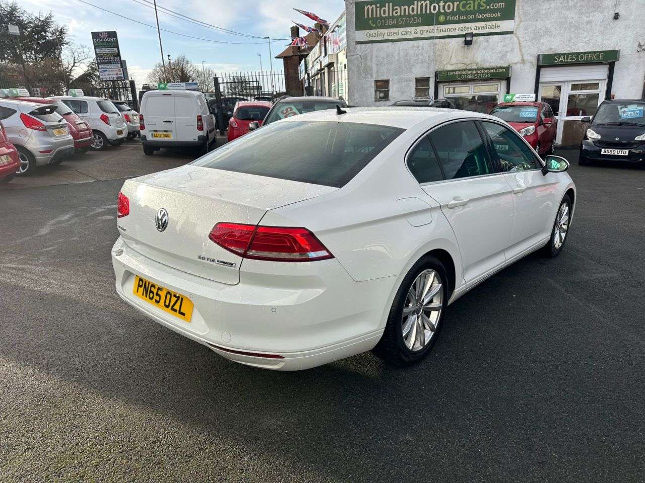 A 2015 VOLKSWAGEN PASSAT 2.0 TDI BlueMotion Tech SE Business Saloon 4dr Diesel Manual Euro 6 (s/s) ( A 2015 VOLKSWAGEN PASSAT 2.0 TDI BlueMotion Tech SE Business Saloon 4dr Diesel Manual Euro 6 (s/s) (